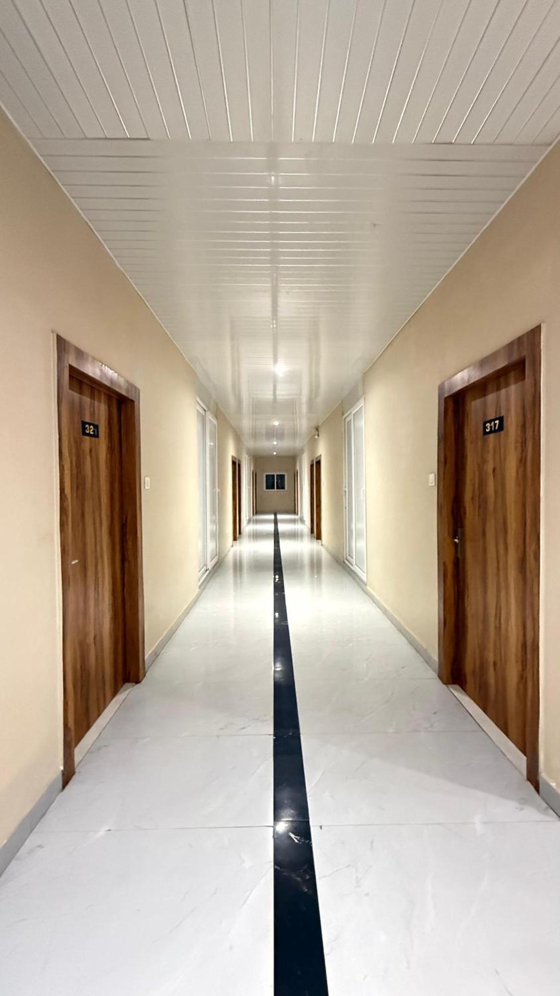 Hotel Emperor Paradise Bilaspur  Ngoại thất bức ảnh